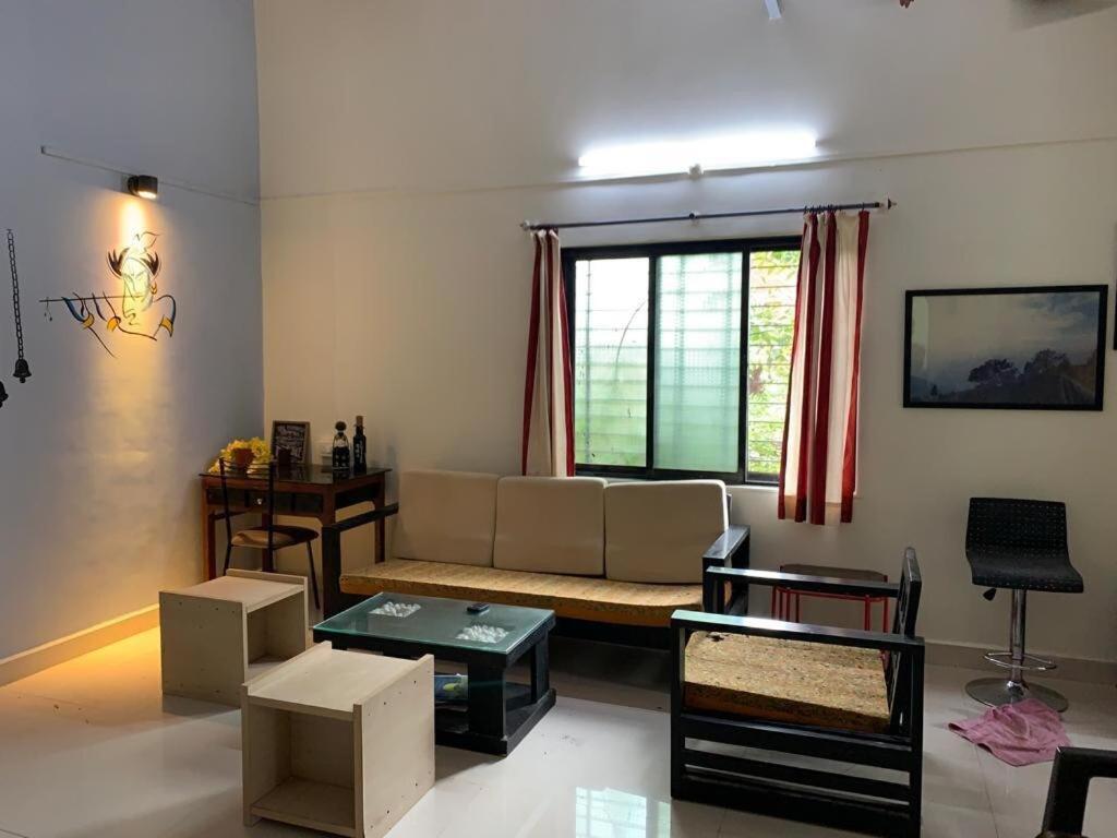 Sukant Homestay, Palu, Murbād エクステリア 写真
