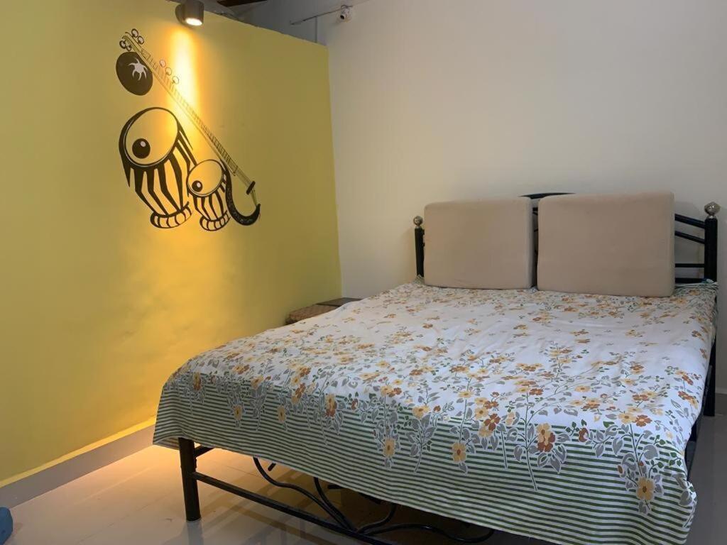 Sukant Homestay, Palu, Murbād エクステリア 写真