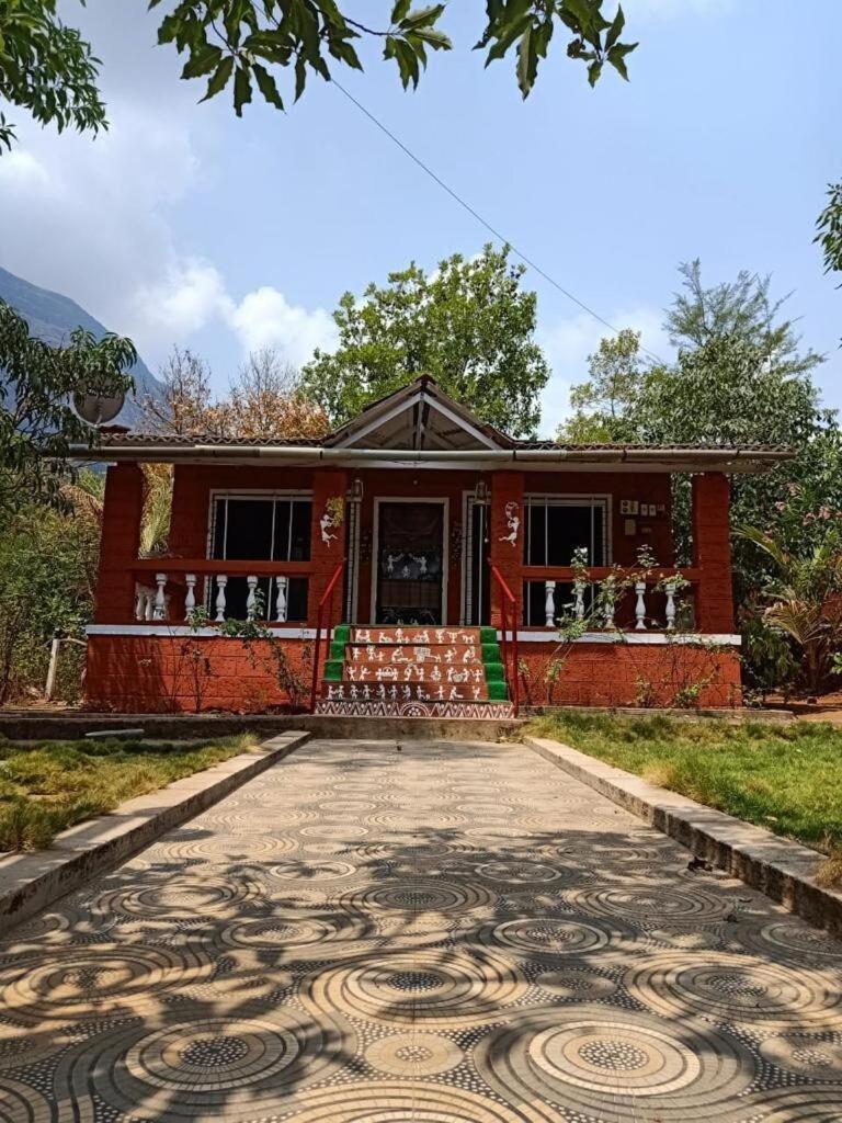 Sukant Homestay, Palu, Murbād エクステリア 写真