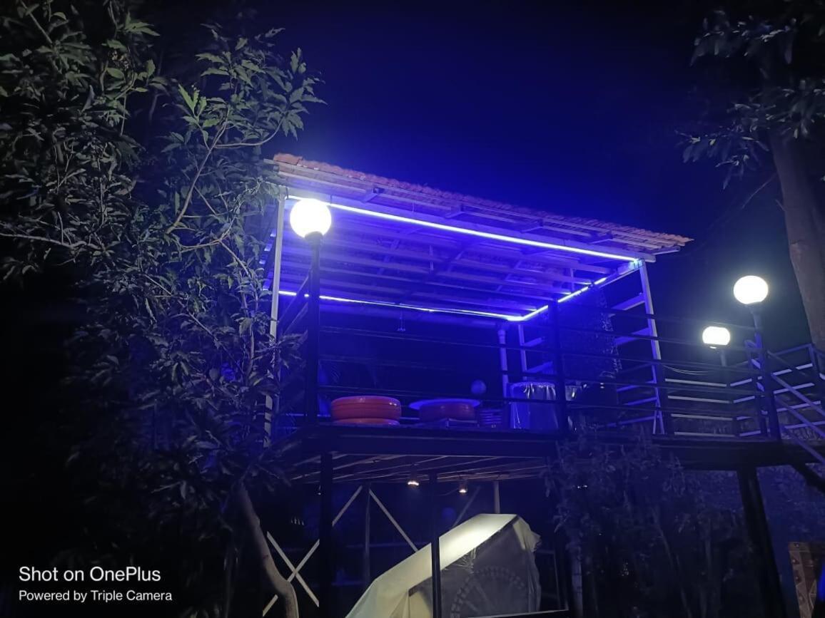 Sukant Homestay, Palu, Murbād エクステリア 写真